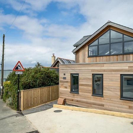 Rotherwood, Gurnard Seafront Exterior photo