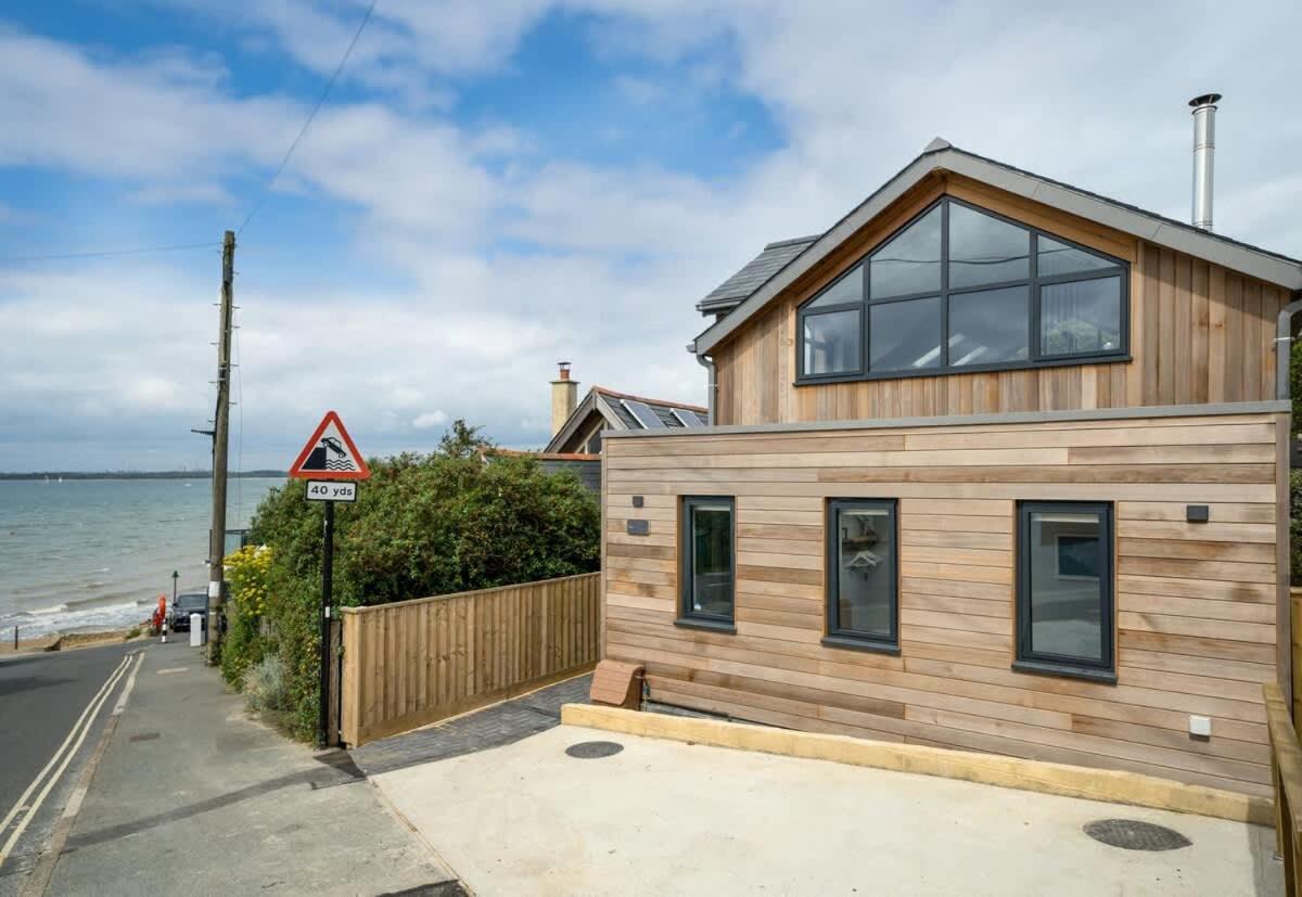 Rotherwood, Gurnard Seafront Exterior photo